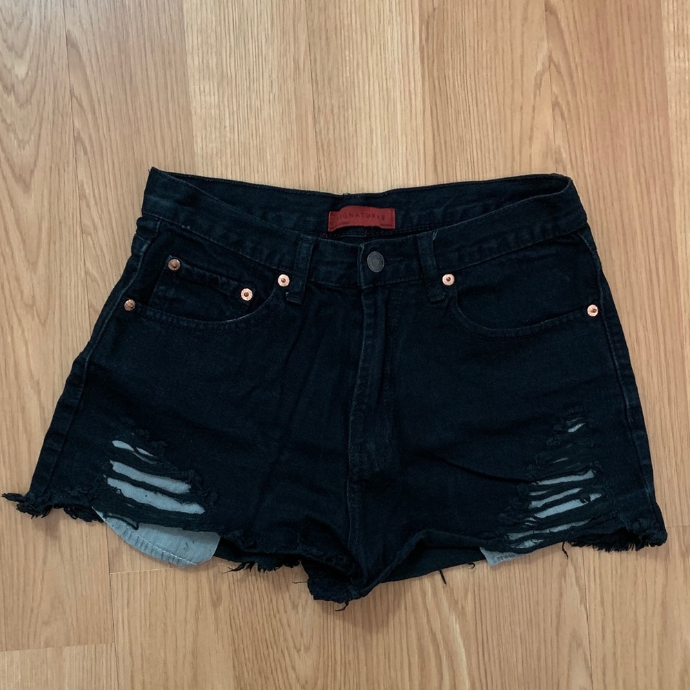 Black high waisted denim short